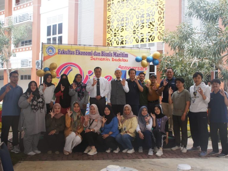 FEBM UMRAH Memperingati Dies Natalis yang Ke-17 dengan Meriah