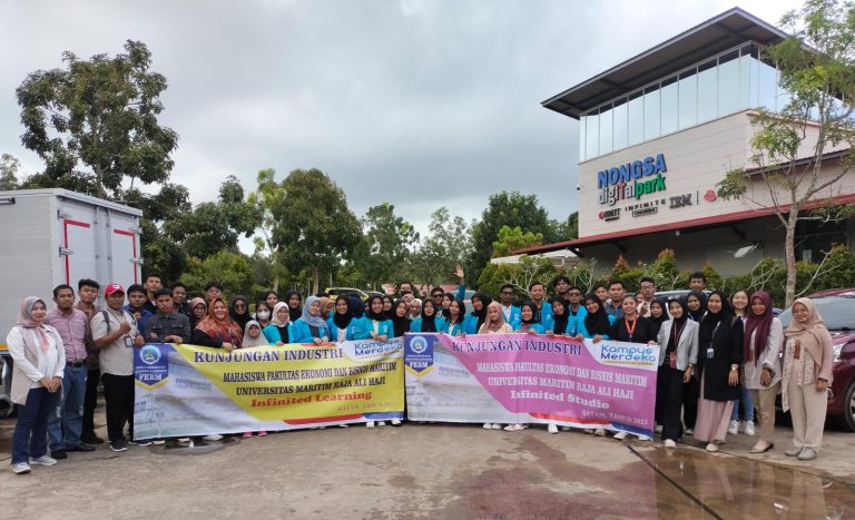 Mahasiswa Manajemen FEBM UMRAH Gelar Kunjungan Industri ke Infinite Learning dan Infinite Studio Nongsa