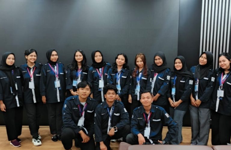 Mahasiswa FEBM UMRAH Kuasai Public Speaking, Siap Jadi Pemimpin Masa Depan