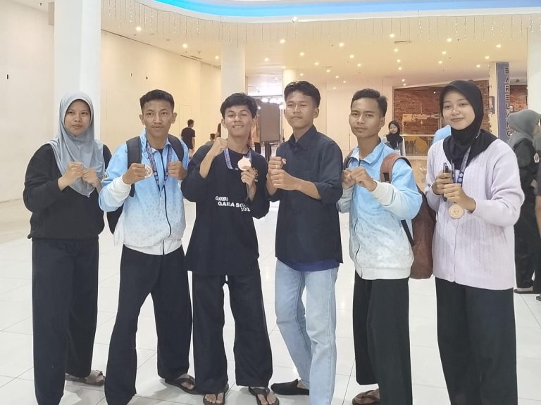 Mahasiswa FEBM UMRAH Raih Prestasi di Ajang Pendekar Satu Gurindam International Championship 2024