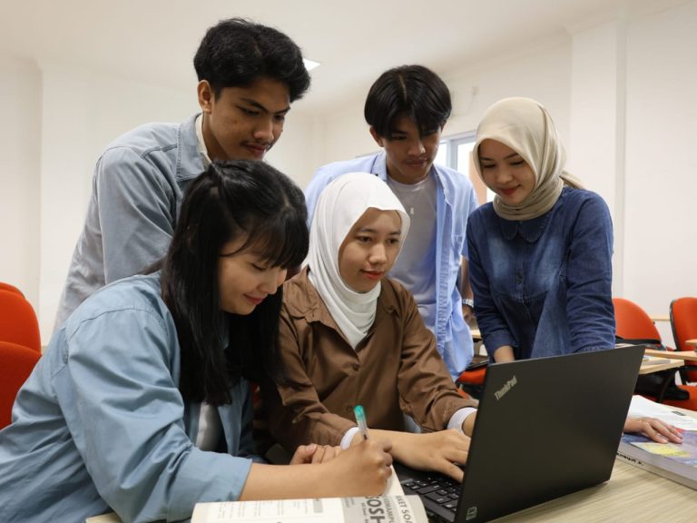 Raih Peluang Karier di Era Digital bersama Prodi Bisnis Digital FEBM UMRAH