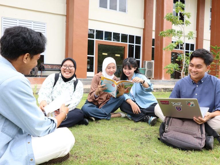 Jadilah Wirausaha Muda Andal bersama Prodi Kewirausahaan FEBM UMRAH