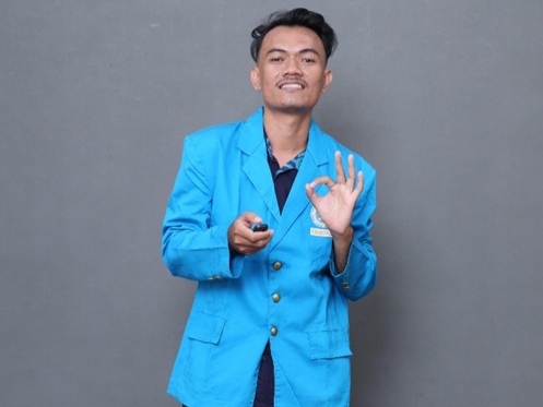 Menangkan Lomba Karya Tulis Ilmiah, Yogi Saputra Mahasiswa Akuntansi FEBM UMRAH Mengangkat Potensi Pariwisata Kepulauan Anambas dalam Karyanya