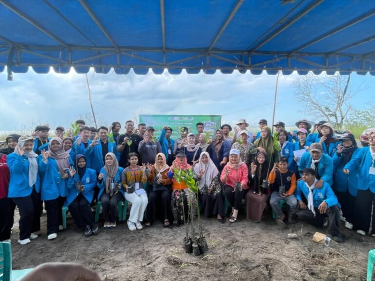 Green Leadership Camp: Bakti Lingkungan Hidup 2 “Mendorong Kepemimpinan Hijau Berkeadilan Sosial dan Ekologis”