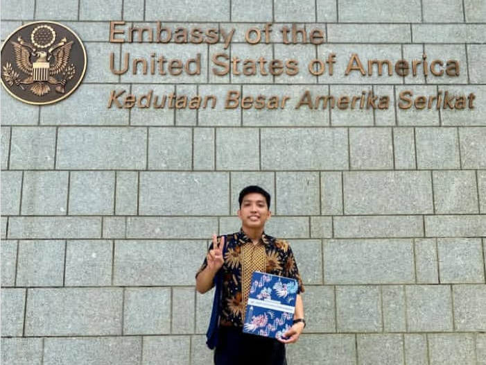 Firman Gani,Mahasiswa FEBM UMRAH yang Terbang ke Amerika untuk Program SUSI 2025