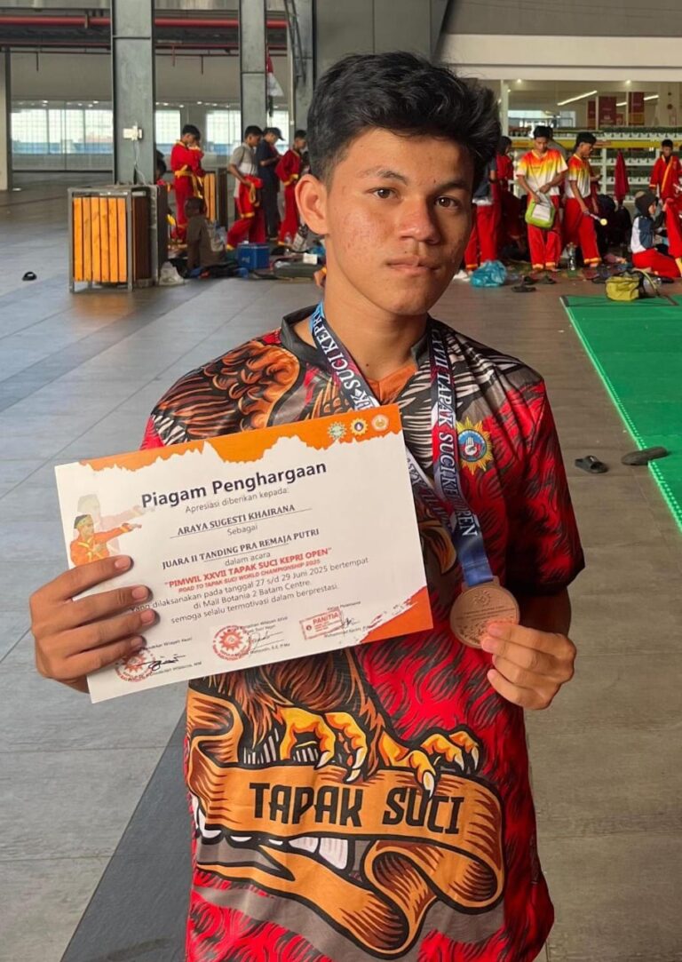 PRESTASI MEMBANGGAKAN MAHASISWA FEBM UMRAH RAIH MENDALI PERUNGGU DALAM KEJUARAN TAPAK SUCI KEPRI OPEN 2025