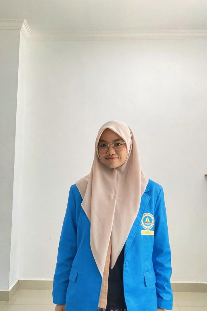 Zahratul Aprilyanti, Mahasiswi Akuntansi FEBM UMRAH Terpilih sebagai Google Student Ambassador